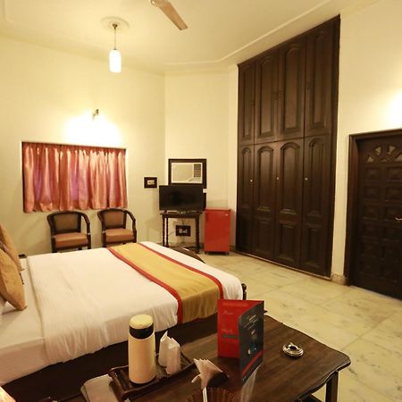 Oyo 8844 Meadows Inn Chinhat Exterior photo